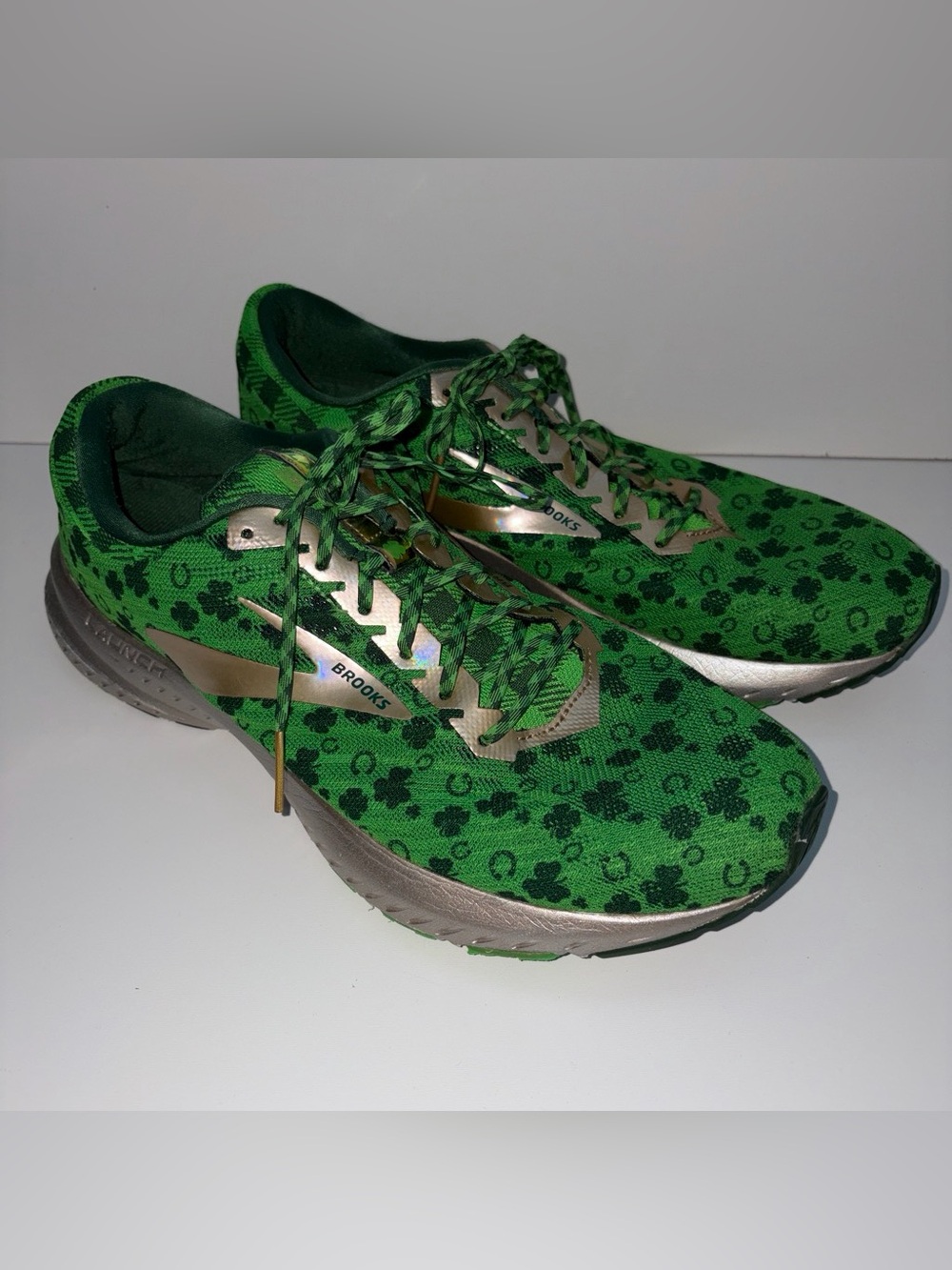 Brooks Launch 6 Run Lucky Athletic Running Shoes Mens 10.5 Green Gold Low Top